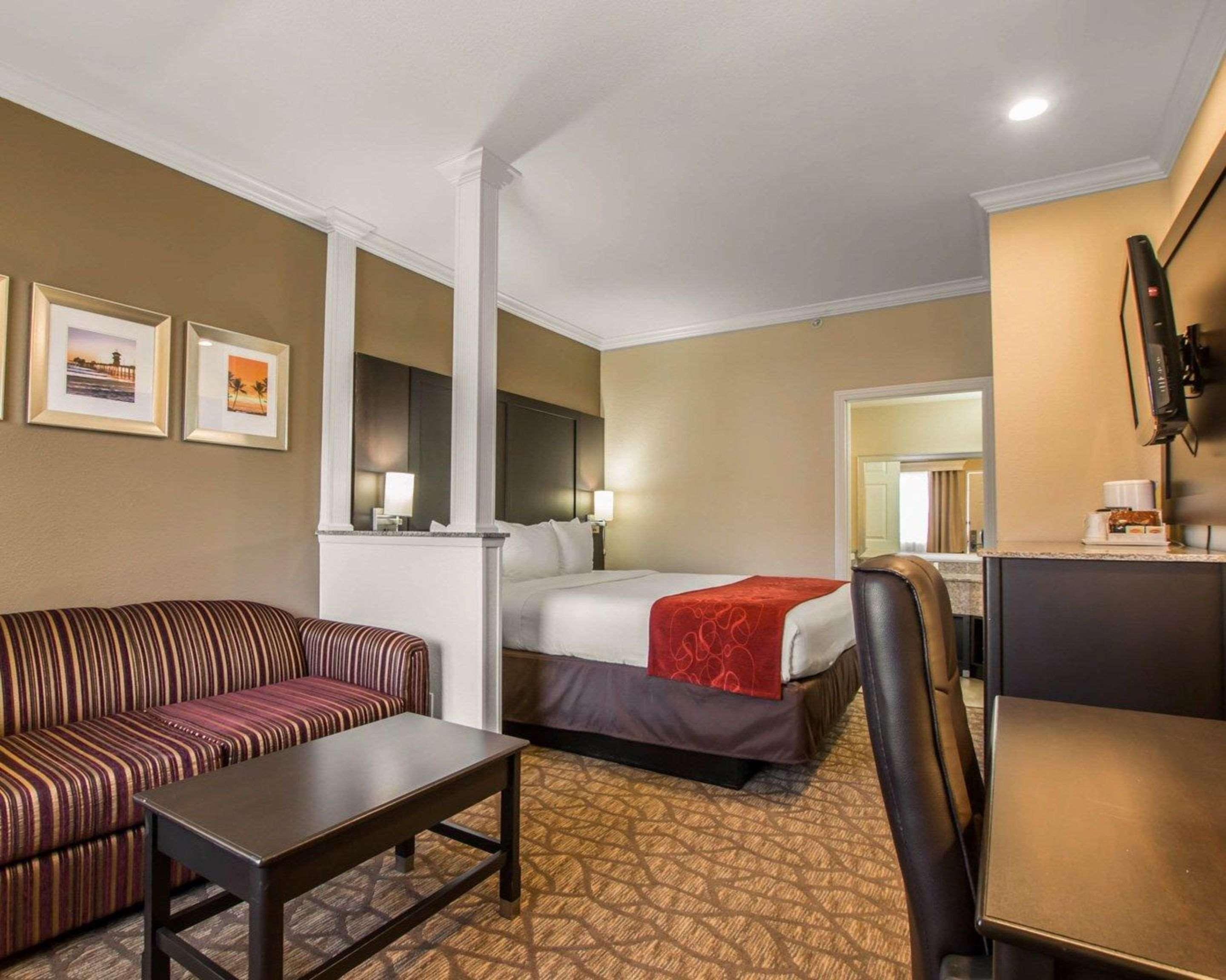 Comfort Inn & Suites Huntington Beach Bagian luar foto