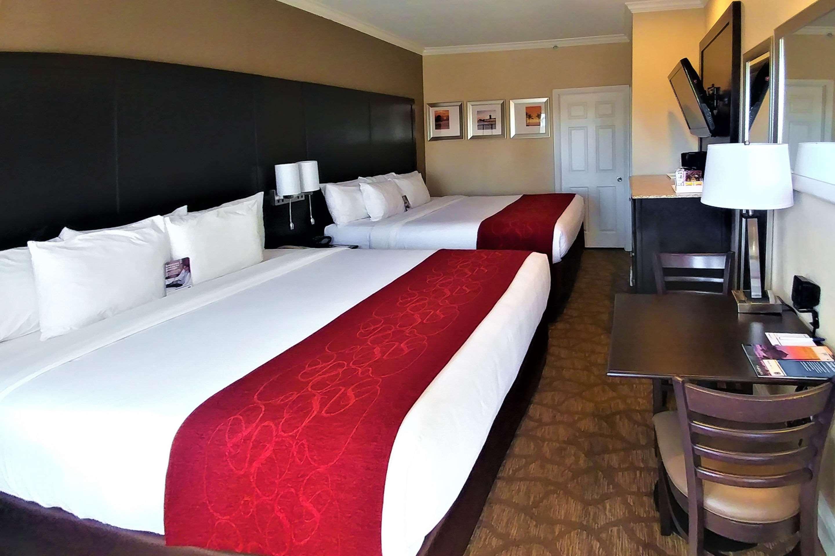 Comfort Inn & Suites Huntington Beach Bagian luar foto